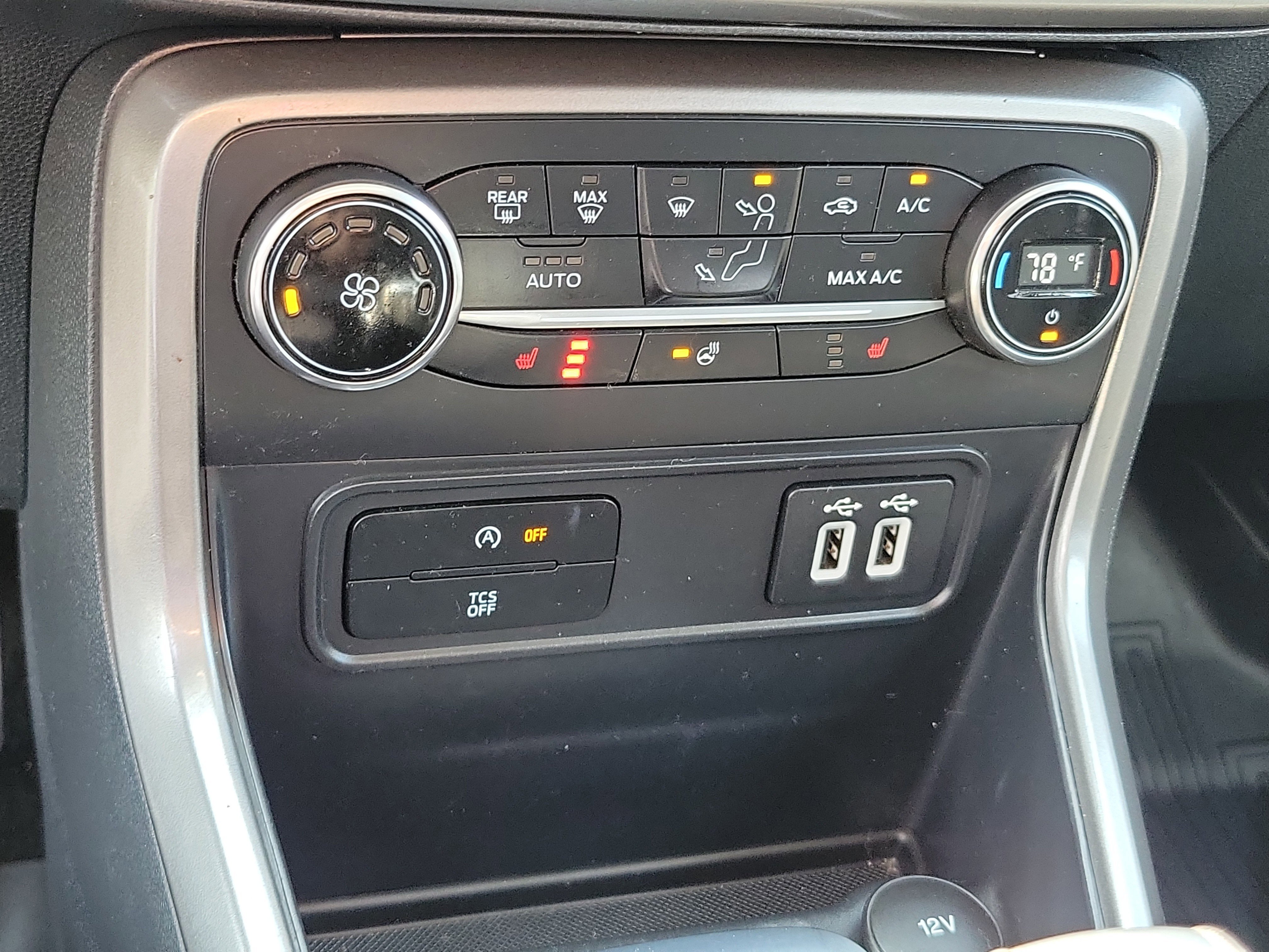 Used 2018 Ford EcoSport SE w/ SE Convenience Package FWD image 9