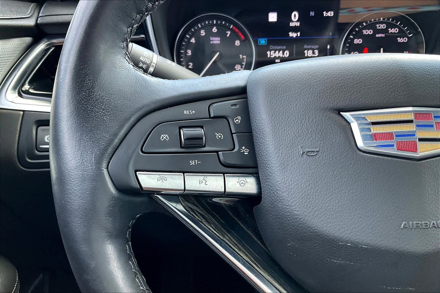Used 2022 Cadillac XT6 Premium Luxury w/ Technology Package image 18
