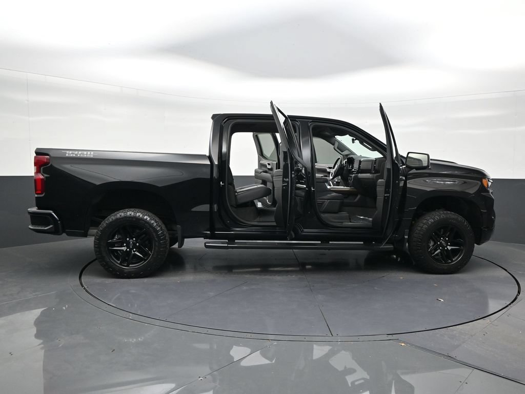 Used 2023 Chevrolet Silverado 1500 LT Trail Boss w/ LT Trail Boss Premium Package AWD/4WD image 30