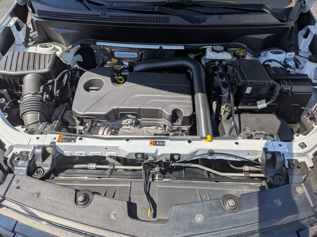 Used 2023 Chevrolet Equinox LT w/ LPO, Floor Liner Package AWD/4WD image 38