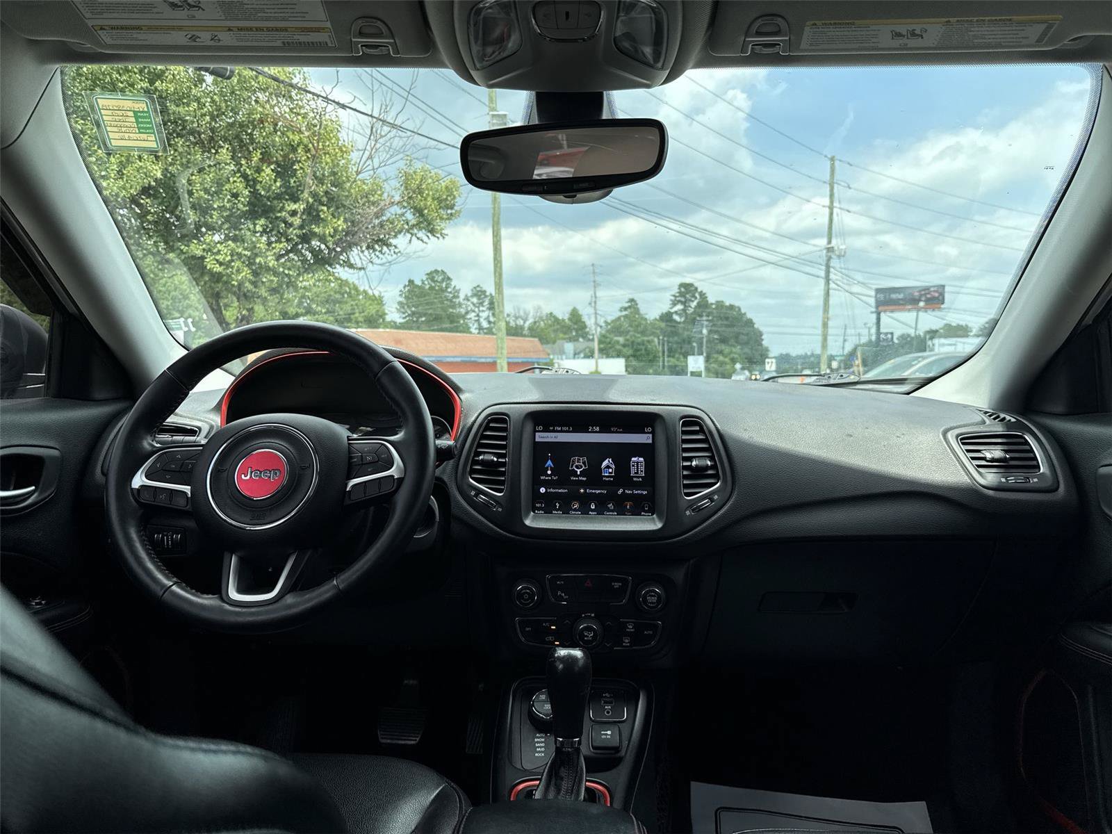 Used 2019 Jeep Compass Trailhawk w/ Cold Weather Group AWD/4WD image 14