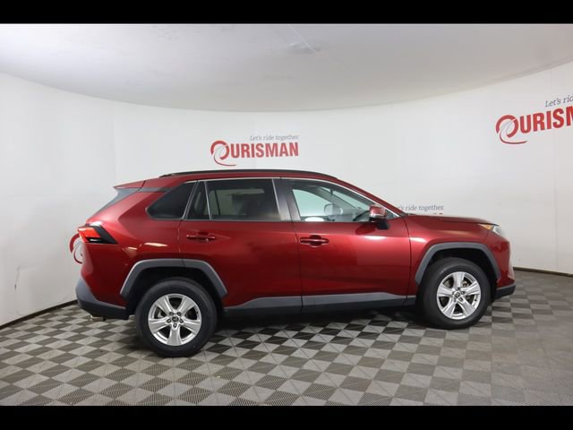 Used 2021 Toyota RAV4 XLE w/ Convenience Package image 13