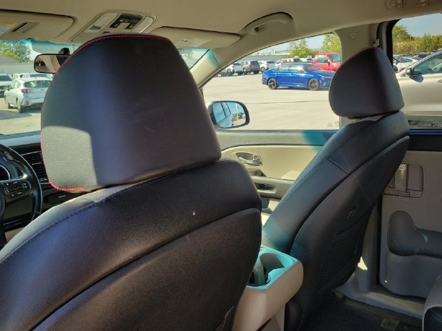 Used 2019 Kia Sedona EX FWD image 10