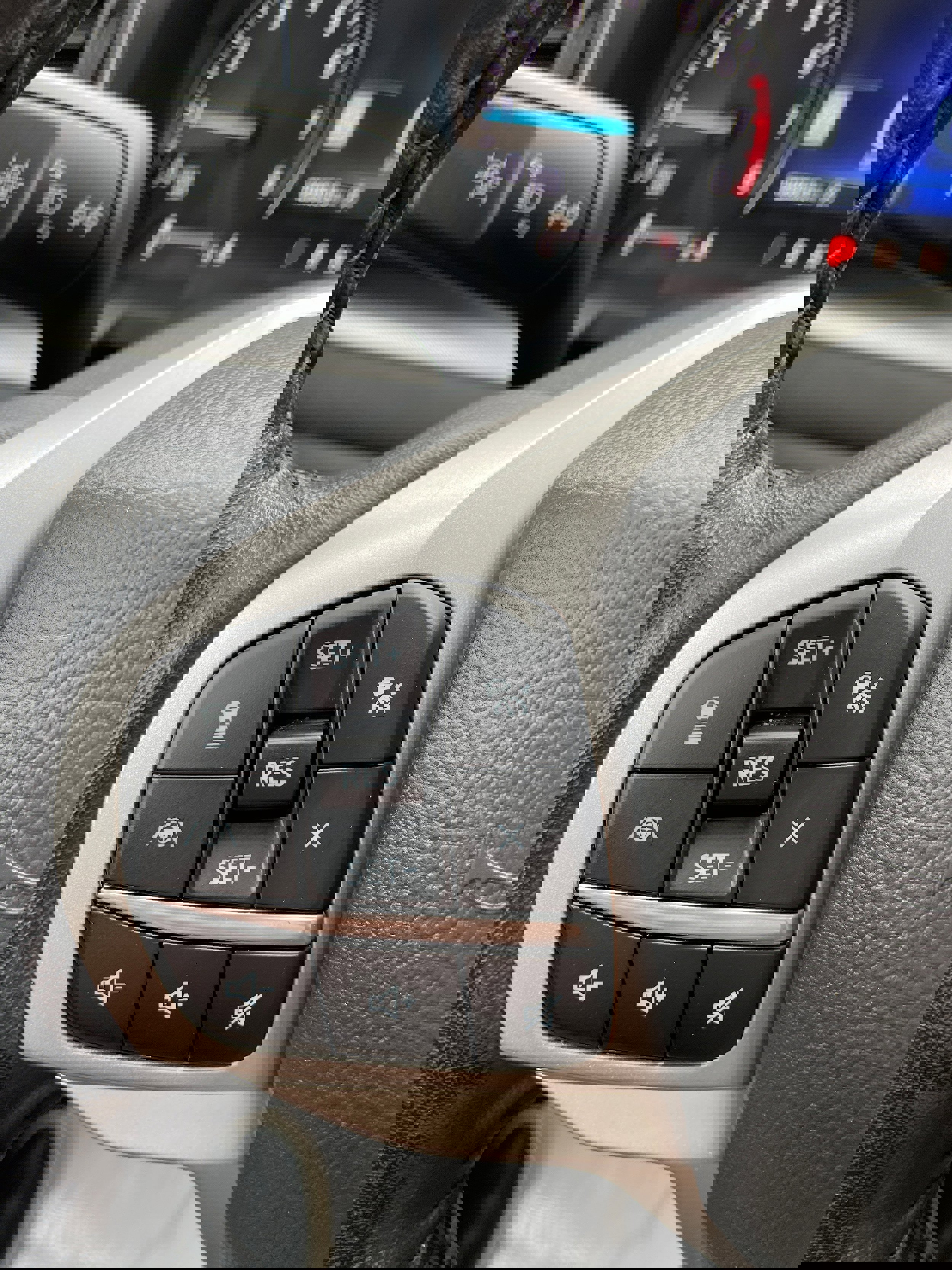 Used 2021 Ford Explorer XLT w/ Equipment Group 202A image 19