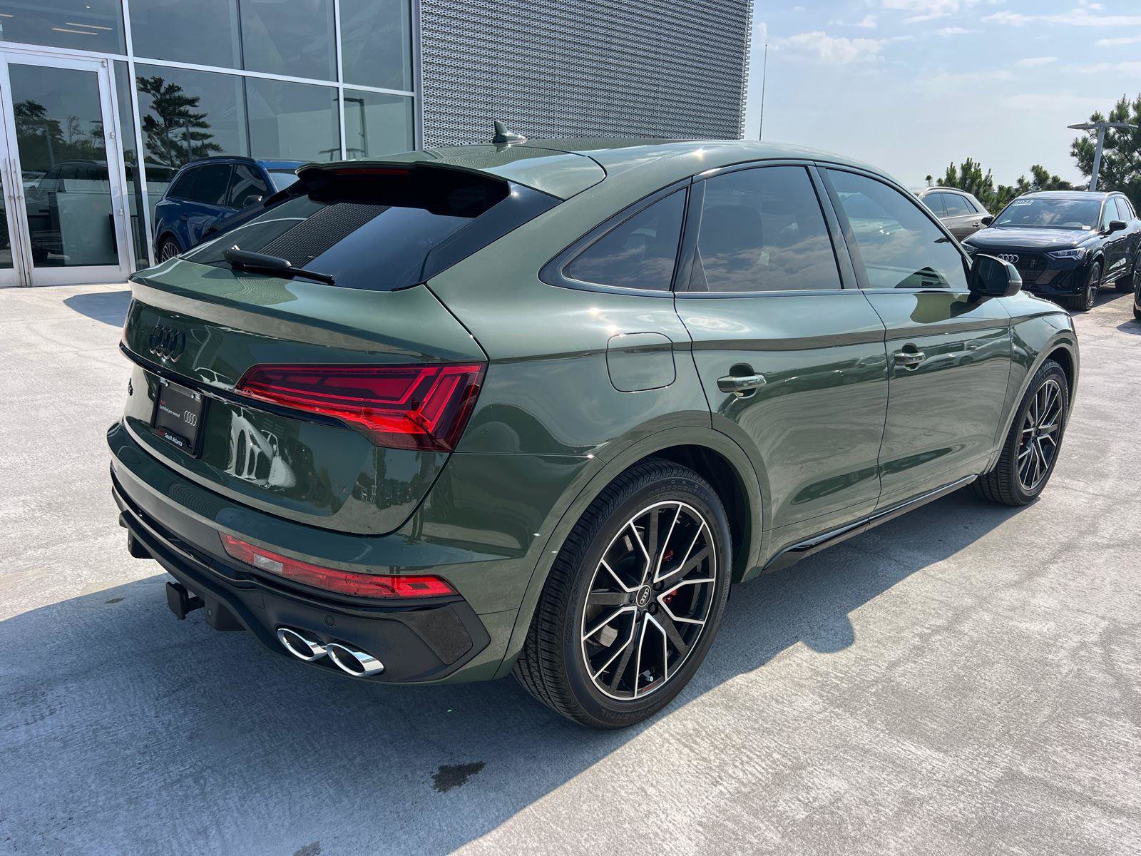 Used 2024 Audi SQ5 Premium Plus w/ S Sport Package AWD/4WD image 5