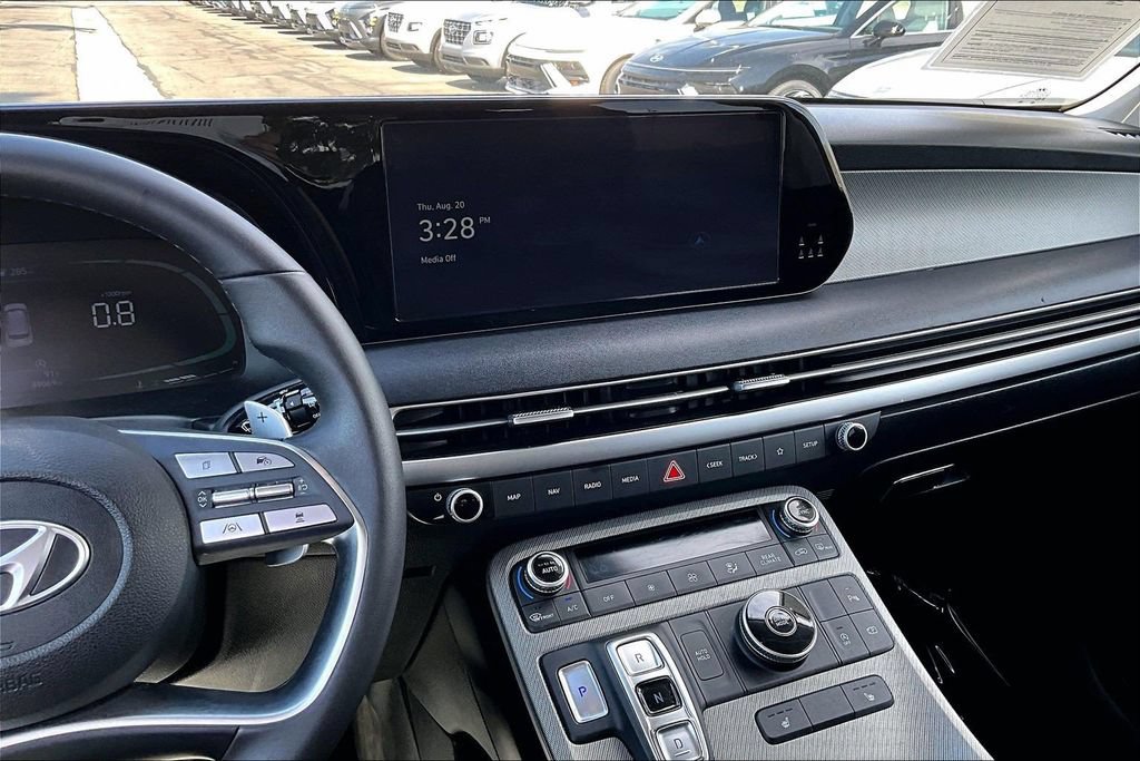 Certified 2024 Hyundai Palisade SEL FWD image 9