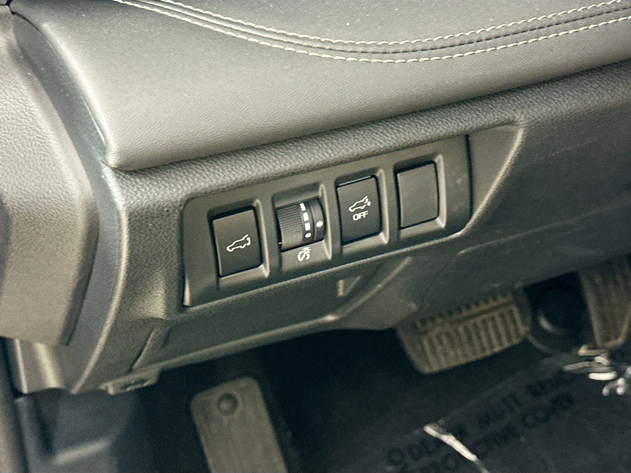 Used 2024 Subaru Outback Limited AWD/4WD image 11