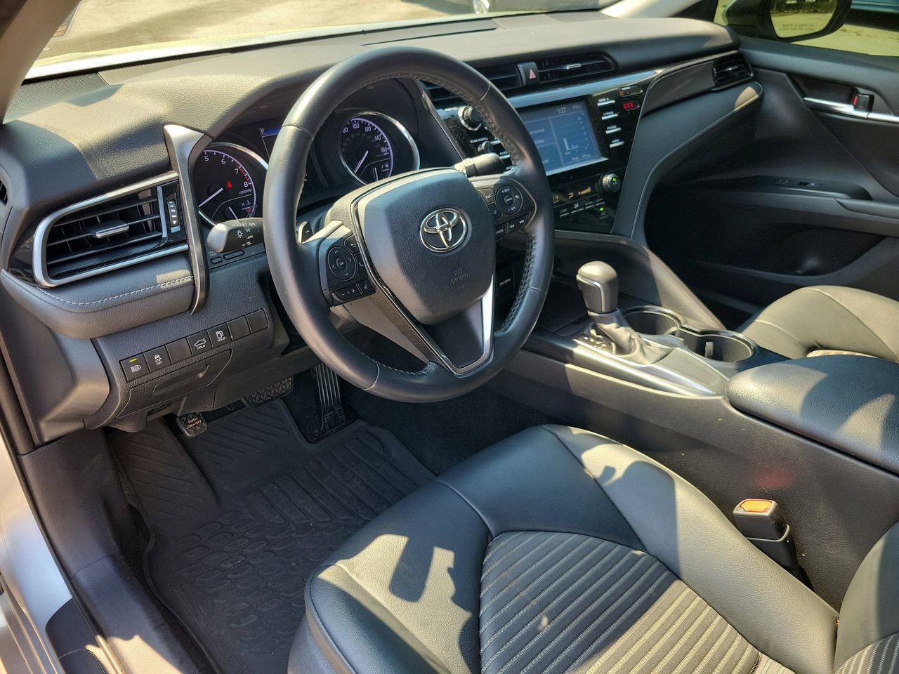 Used 2019 Toyota Camry SE image 15