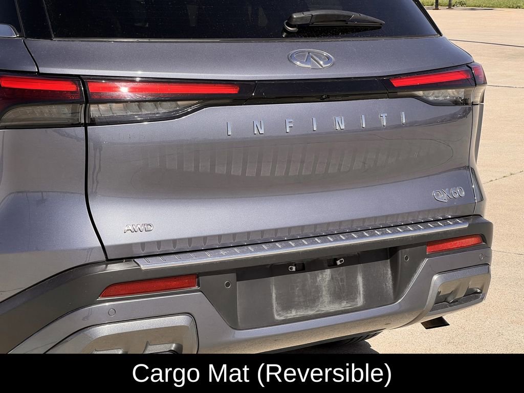 Used 2023 INFINITI QX60 Sensory w/ Vision Package image 7