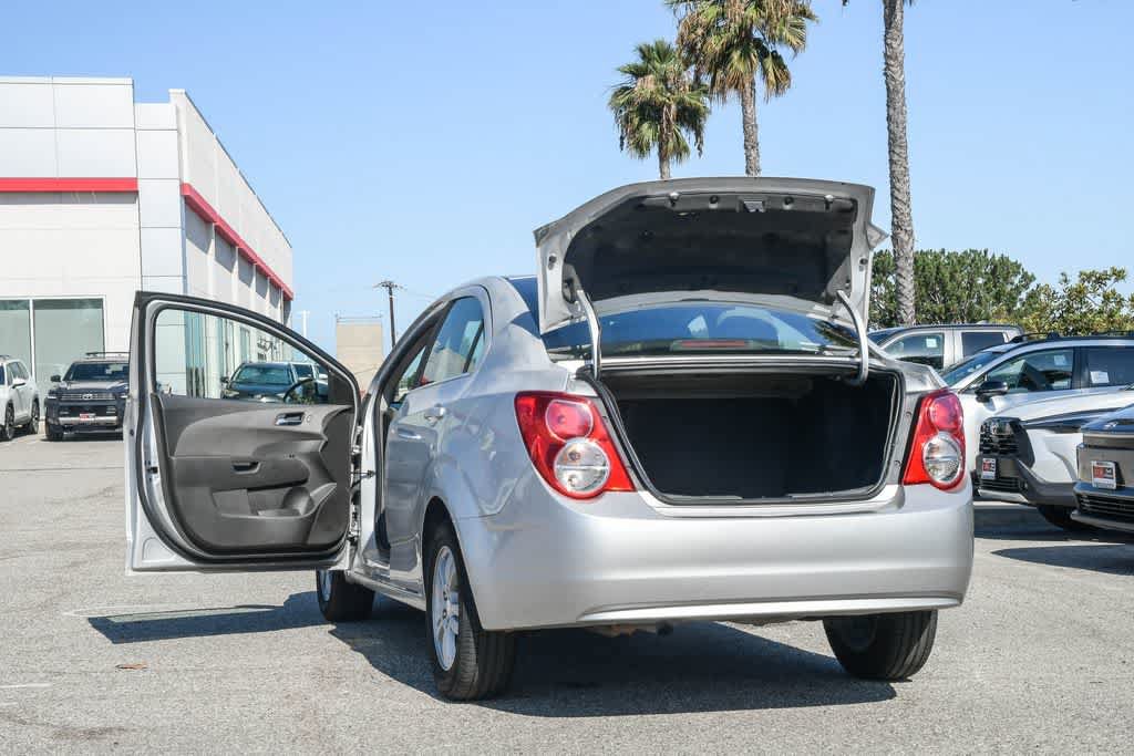 Used 2016 Chevrolet Sonic LT FWD image 28