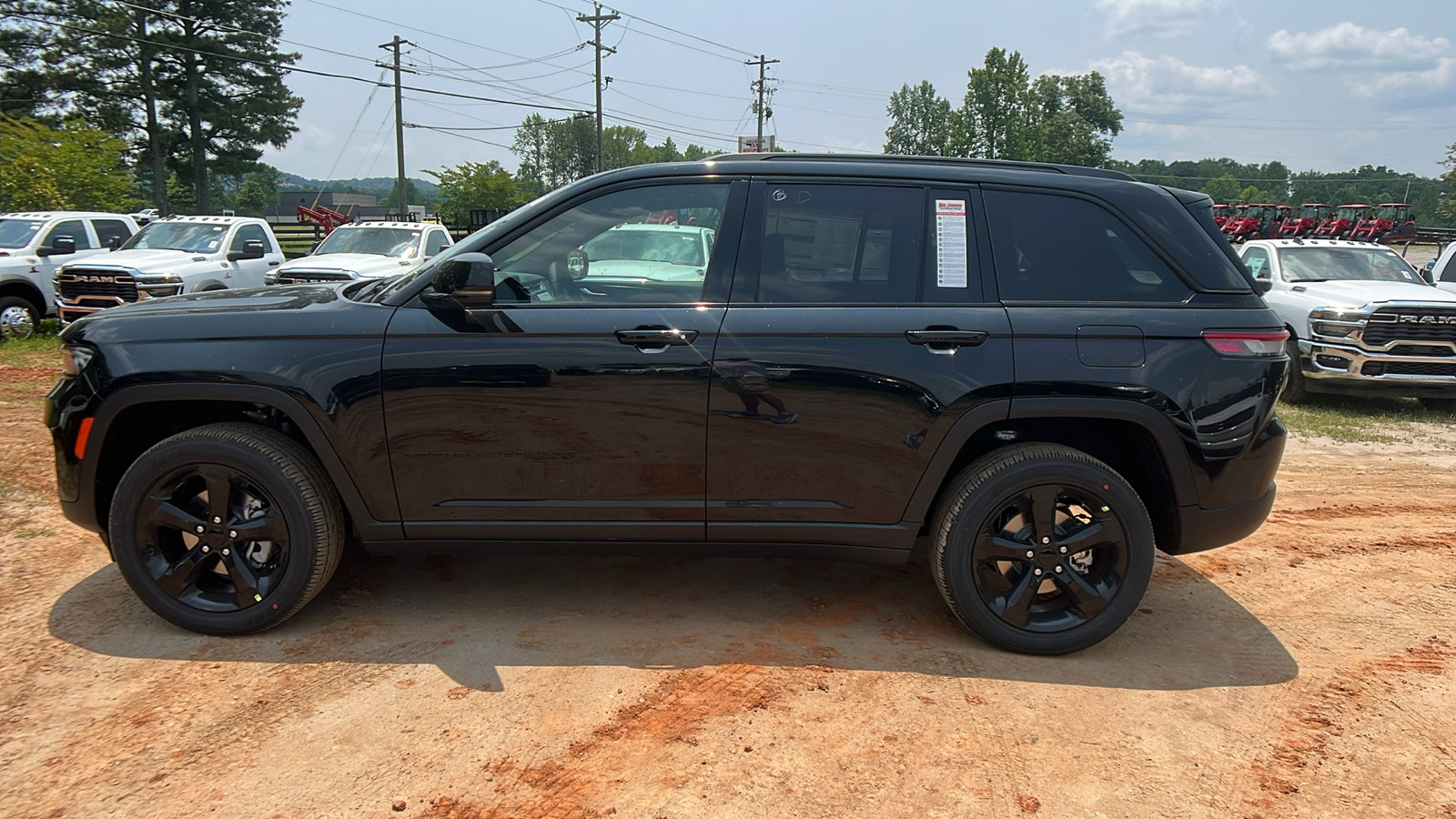 New 2025 Jeep Grand Cherokee 4WD image 11