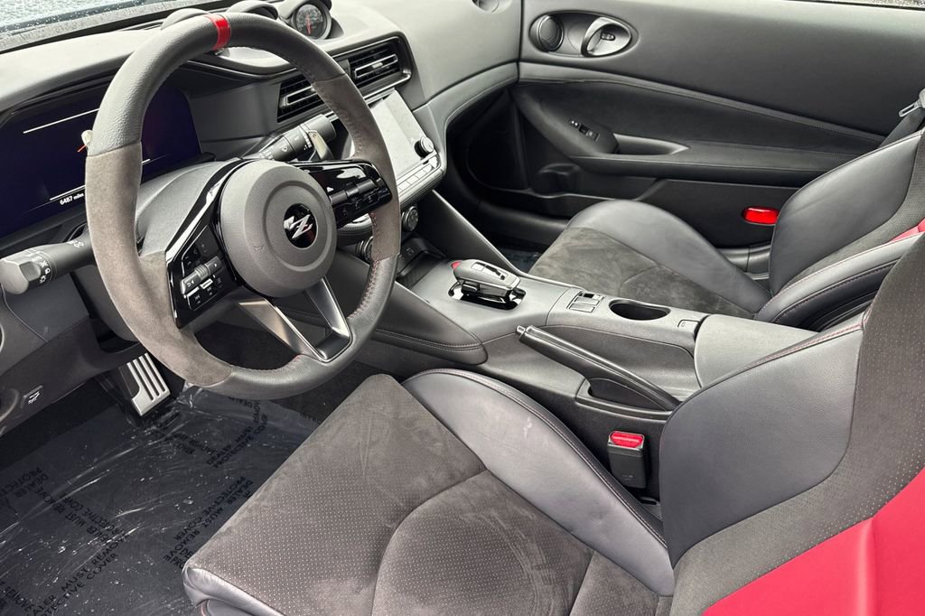 Used 2024 Nissan Z NISMO w/ Floor Mat Package image 9