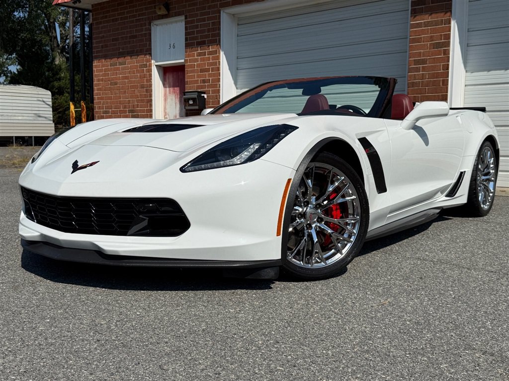Used 2018 Chevrolet Corvette Z06 RWD image 6