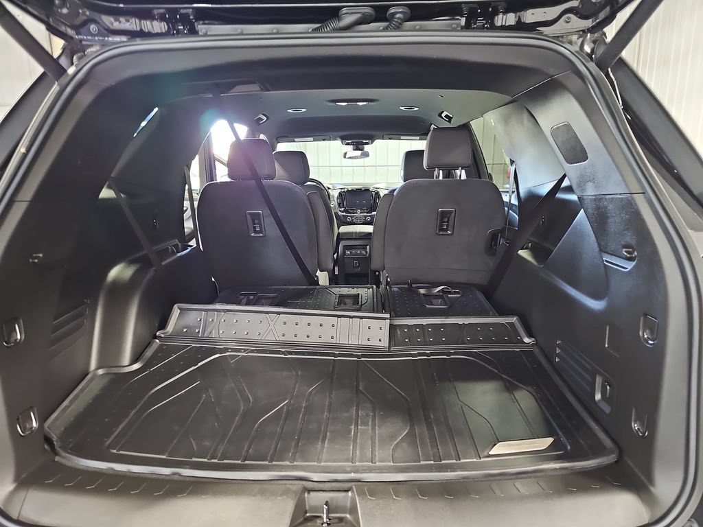 Used 2023 Chevrolet Traverse LT w/ LPO, Floor Liner Package AWD/4WD image 12