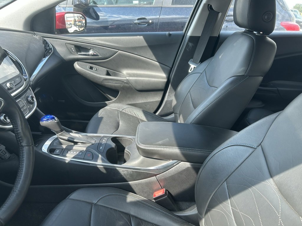 Used 2019 Chevrolet Volt Premier w/ Driver Confidence II Package image 3