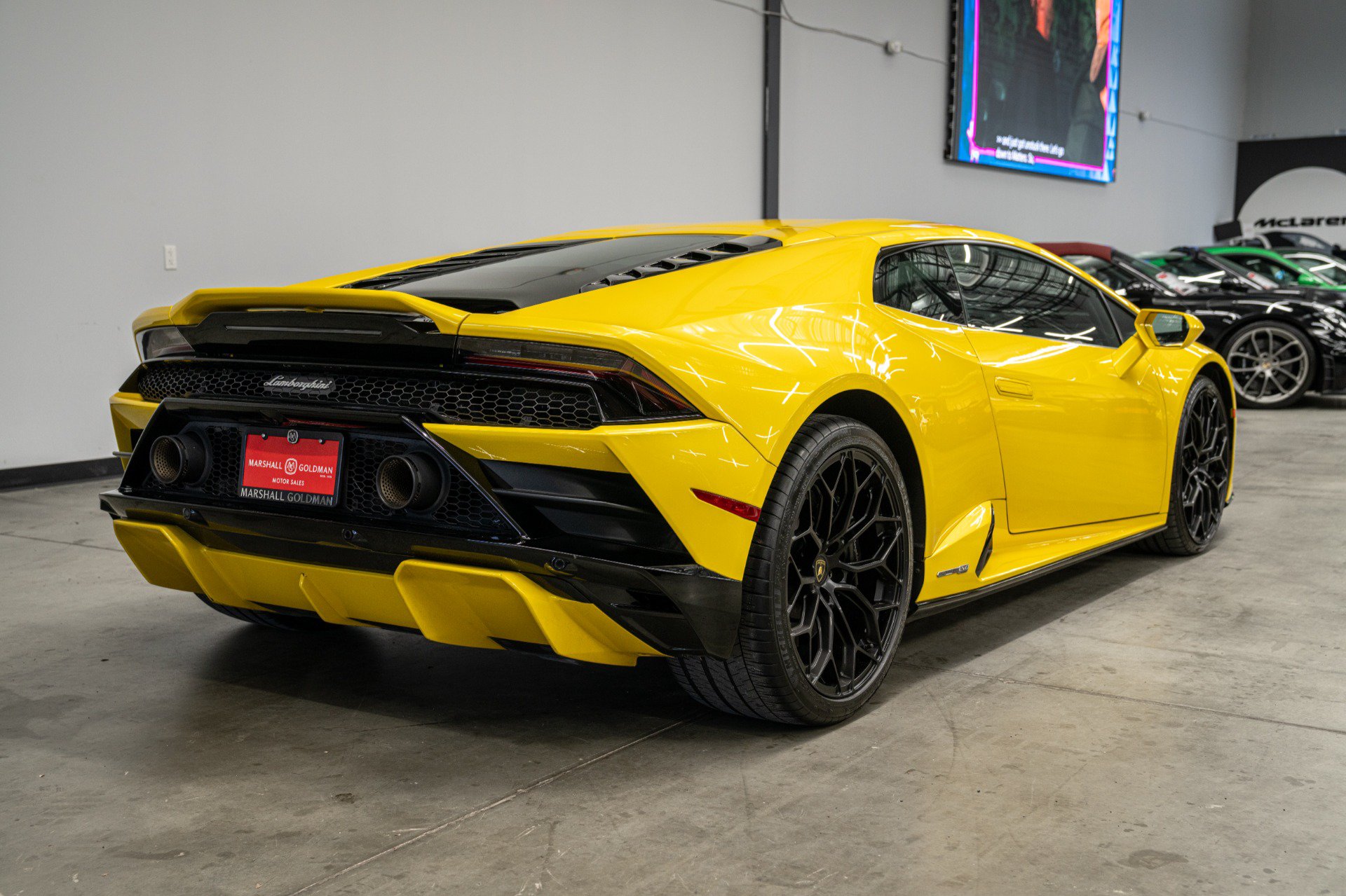 Used 2021 Lamborghini Huracan EVO RWD image 8