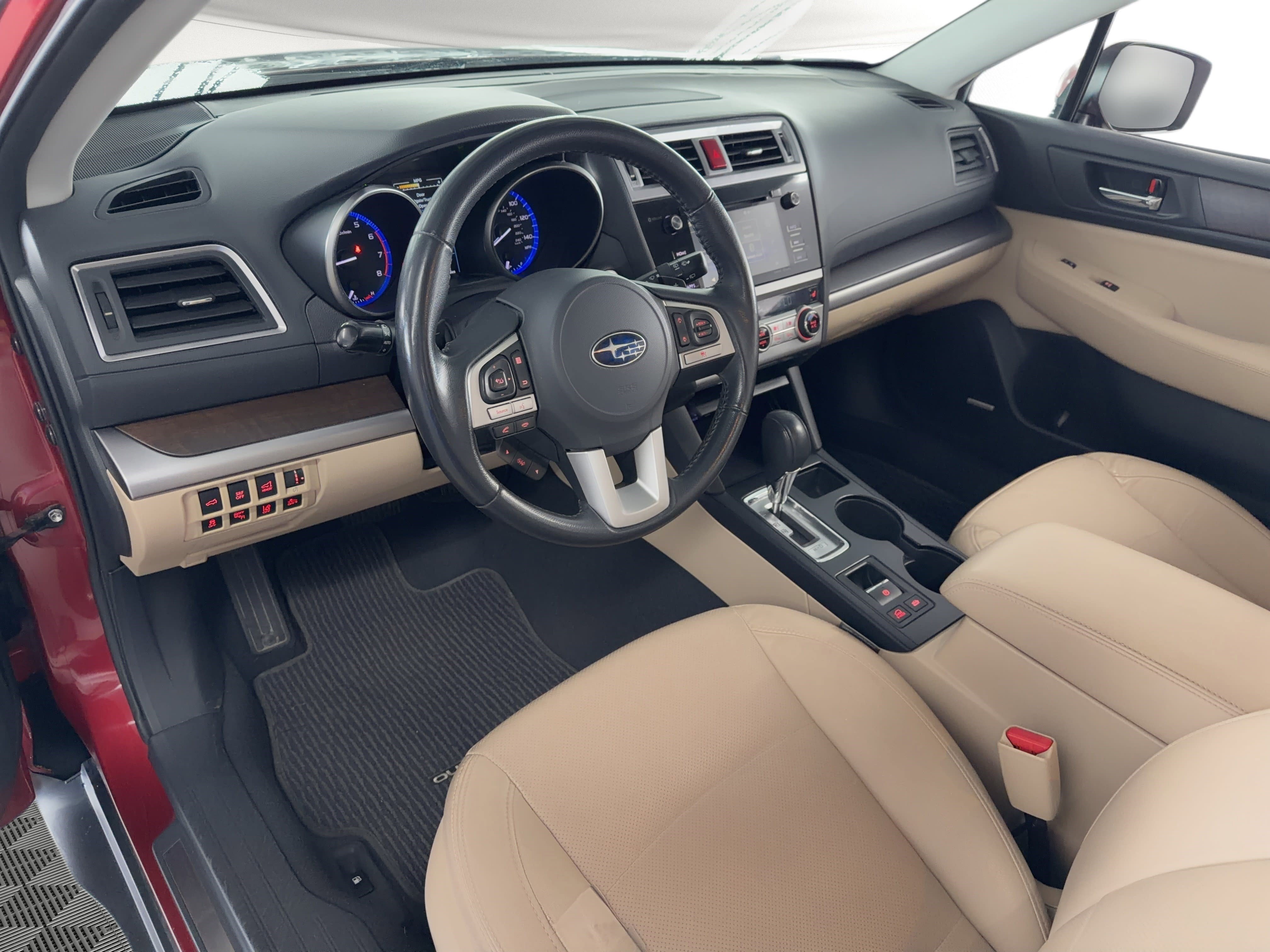 Used 2015 Subaru Outback 2.5i Limited AWD/4WD image 4