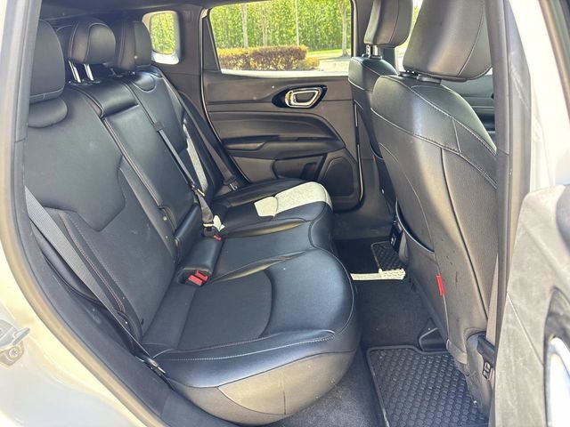 Used 2025 Jeep Compass Trailhawk image 13