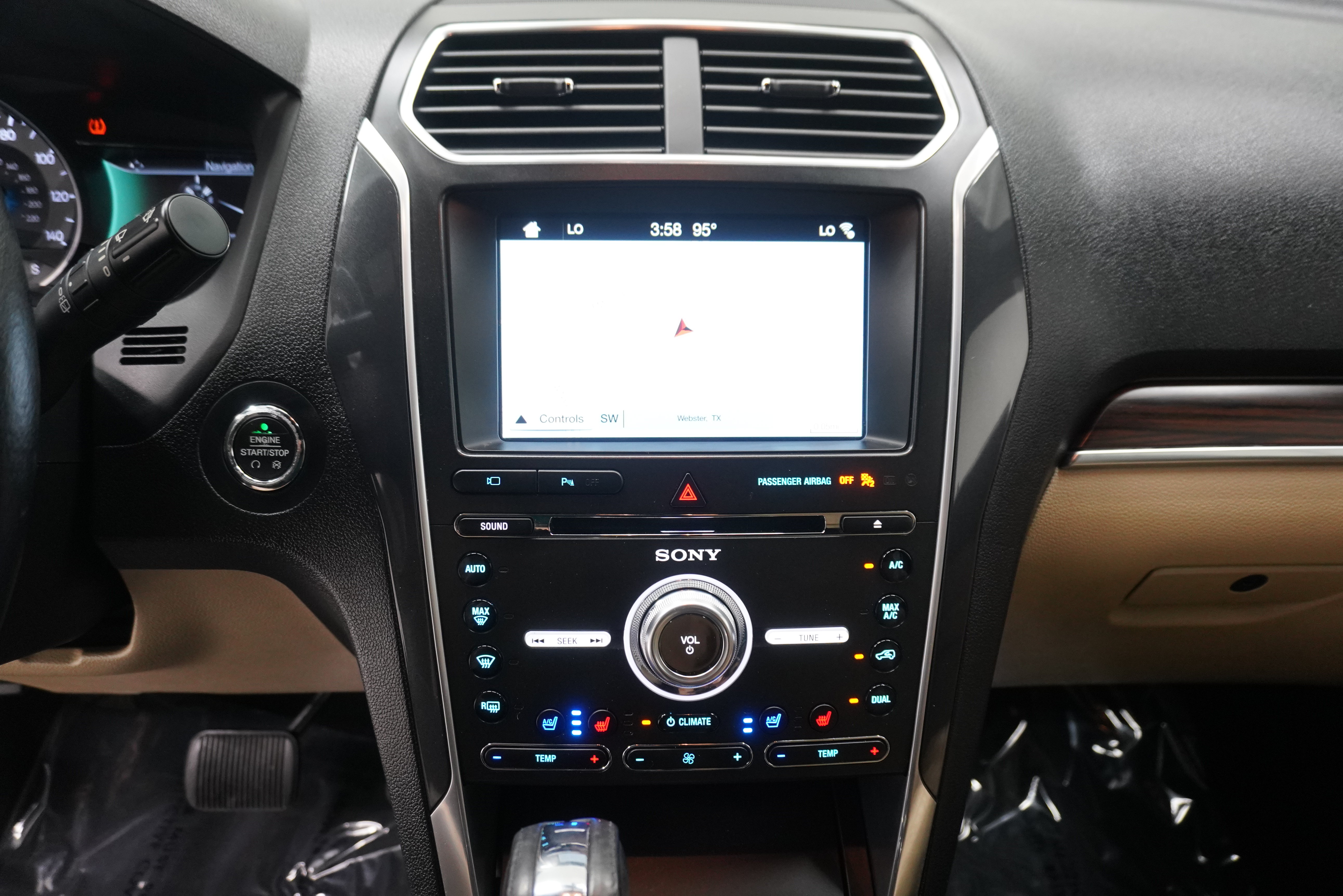 Used 2017 Ford Explorer Limited FWD image 24