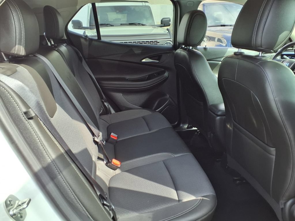 Certified 2024 Buick Encore GX Preferred FWD image 22