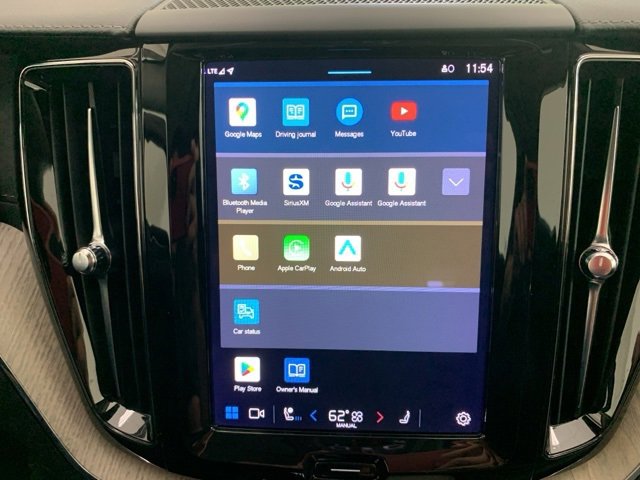 Certified 2022 Volvo XC60 B5 Inscription w/ Climate Package image 17