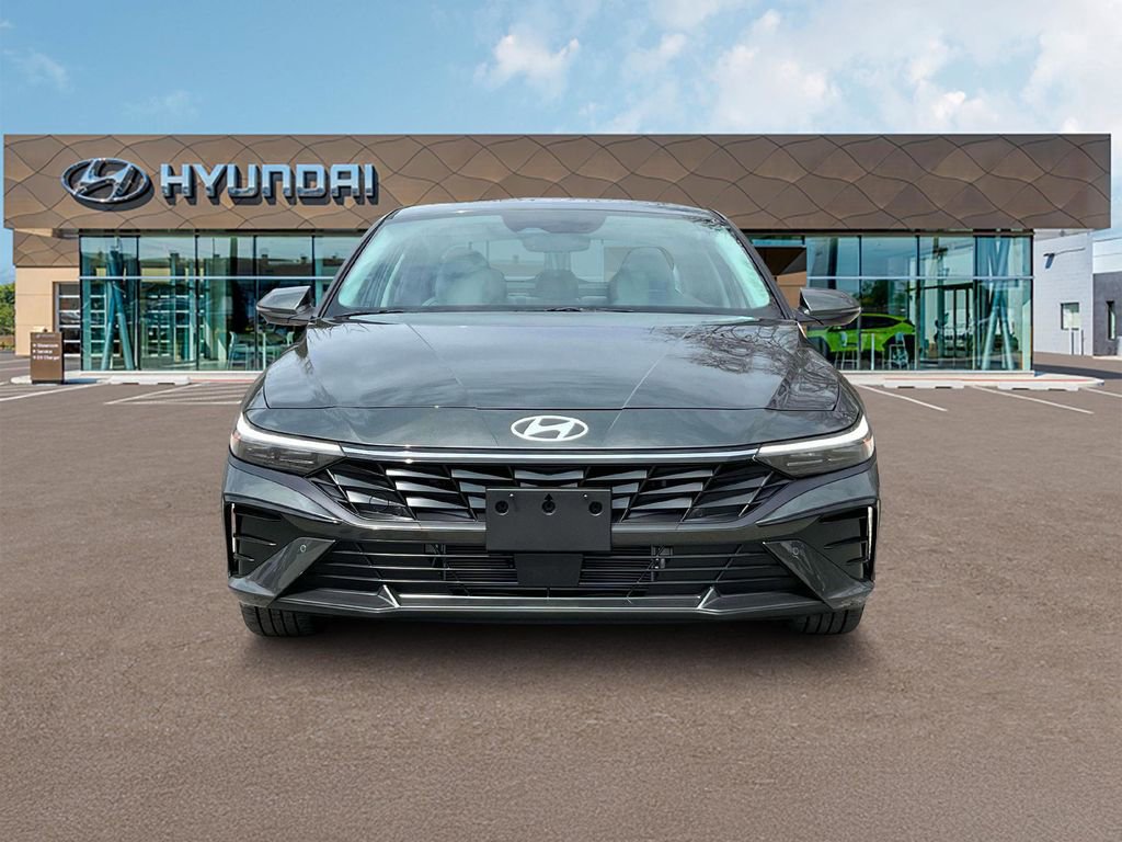 New 2025 Hyundai Elantra Limited image 12