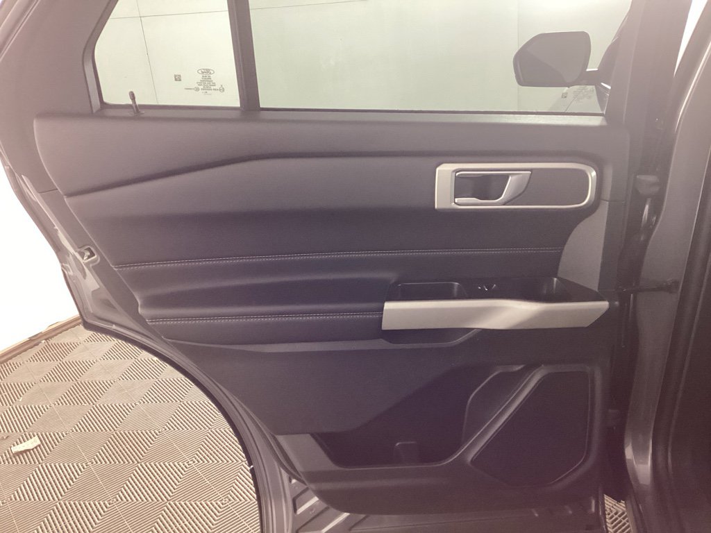 Used 2023 Ford Explorer XLT w/ Equipment Group 202A image 16
