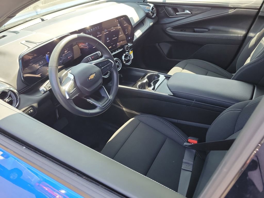 Used 2026 Chevrolet Blazer EV LT image 3