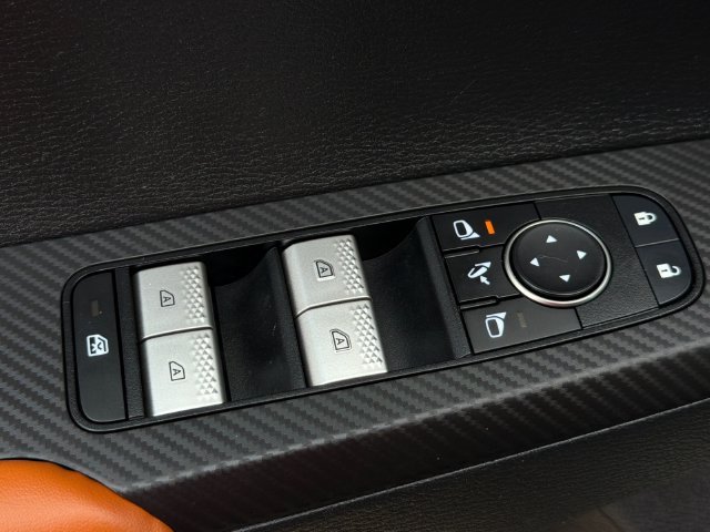 Used 2023 Mitsubishi Outlander SEL 40th Anniversary AWD/4WD image 13