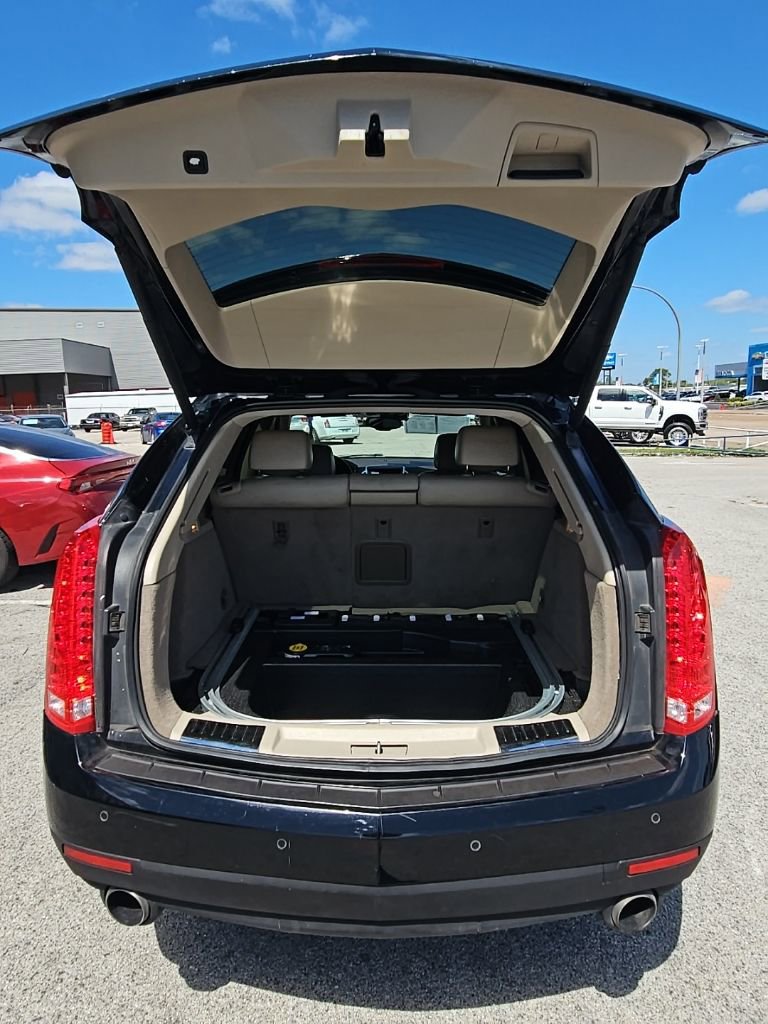 Used 2016 Cadillac SRX Luxury w/ Driver Awareness Package FWD image 23