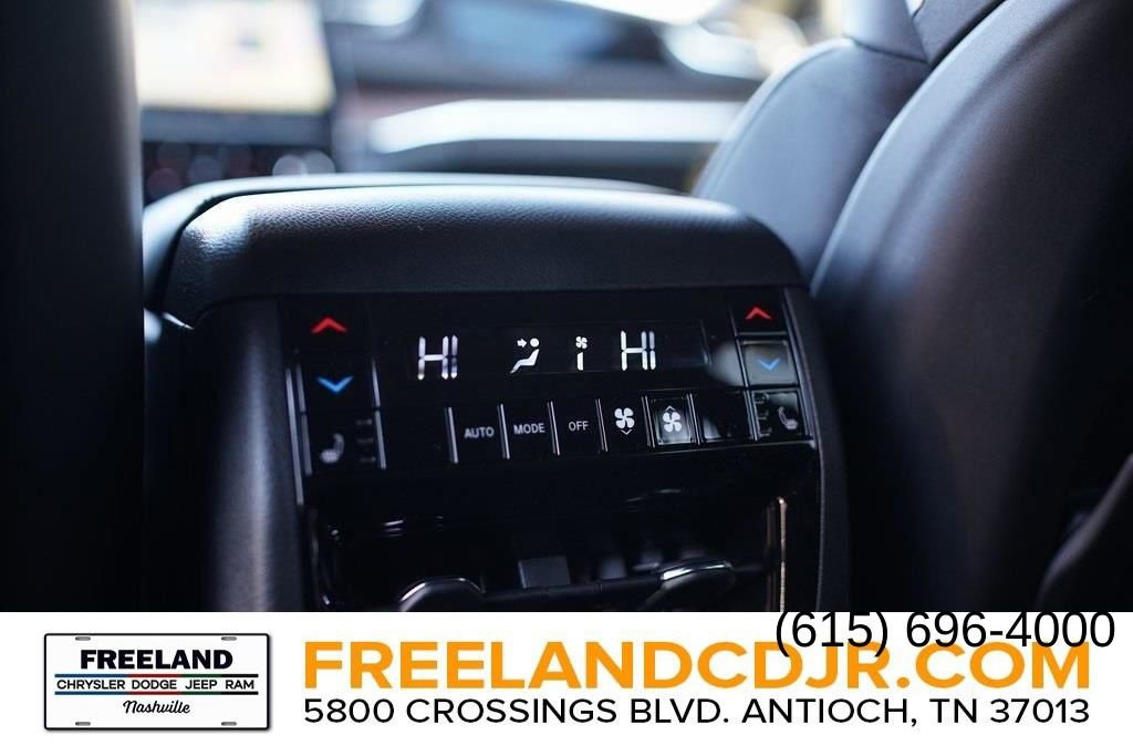 New 2024 Jeep Grand Cherokee Summit w/ Advanced Protech Group IV image 12