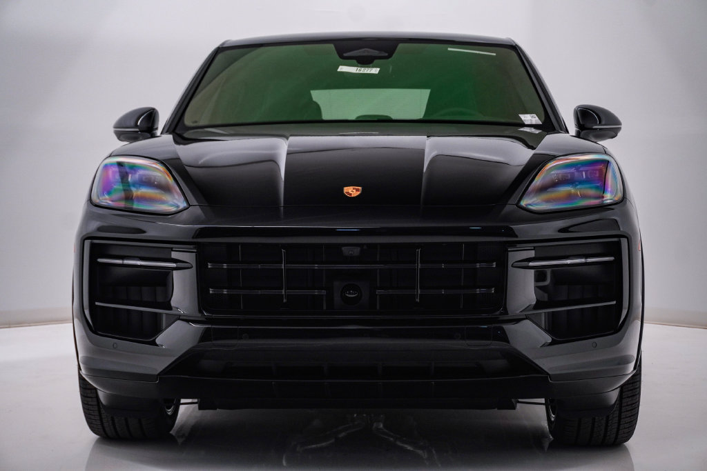 New 2026 Porsche Cayenne GTS AWD/4WD image 6