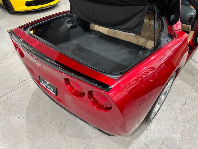 Used 2005 Chevrolet Corvette Coupe w/ Preferred Equipment Group RWD image 22