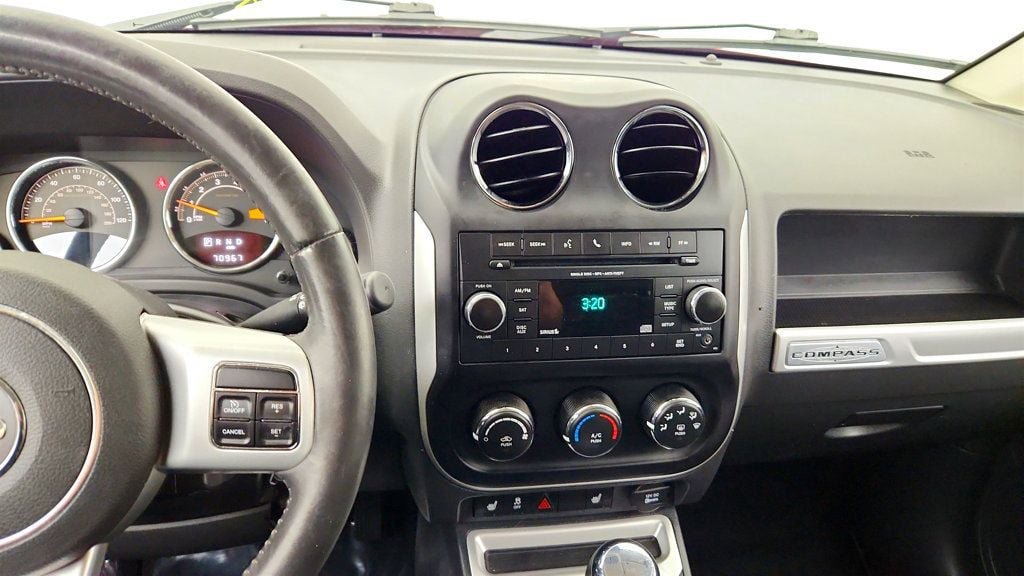 Used 2017 Jeep Compass High Altitude AWD/4WD image 18