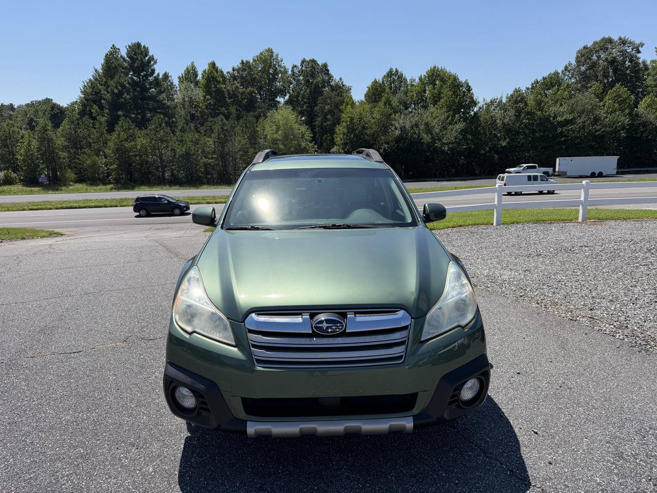 Used 2013 Subaru Outback 2.5i Limited AWD/4WD image 2