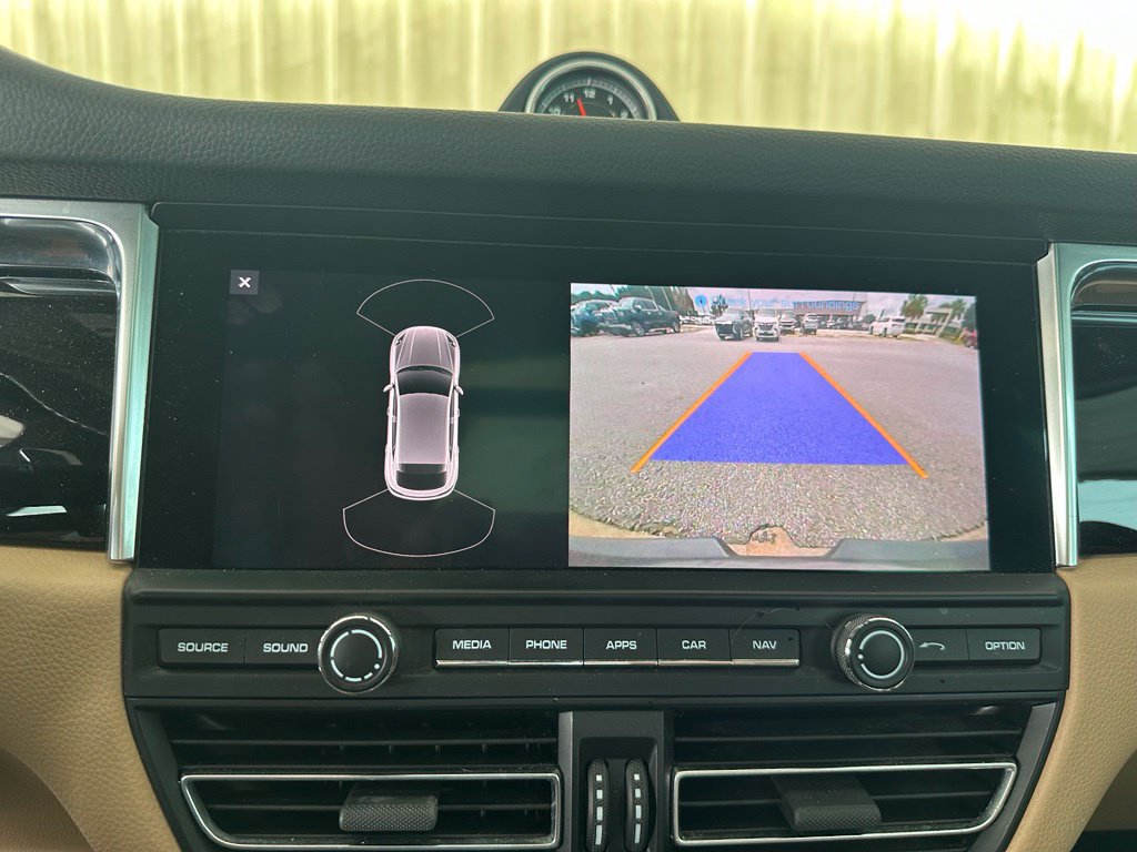 Used 2020 Porsche Macan S AWD/4WD image 27