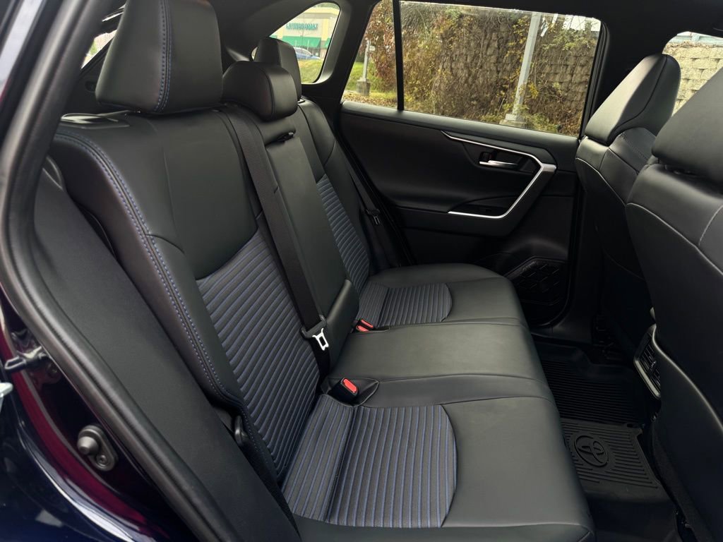 Used 2020 Toyota RAV4 XSE image 19