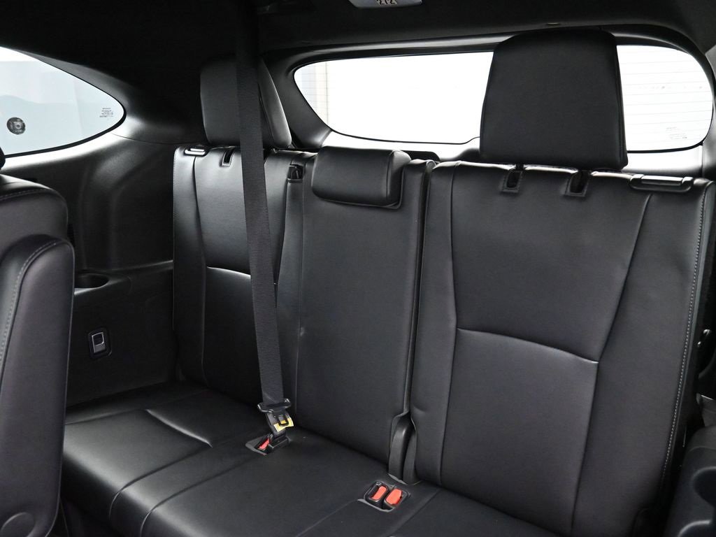 Certified 2023 Toyota Highlander XSE image 31