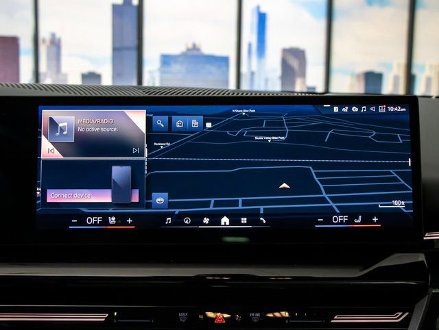 Used 2026 BMW 530i xDrive w/ Executive Package image 17