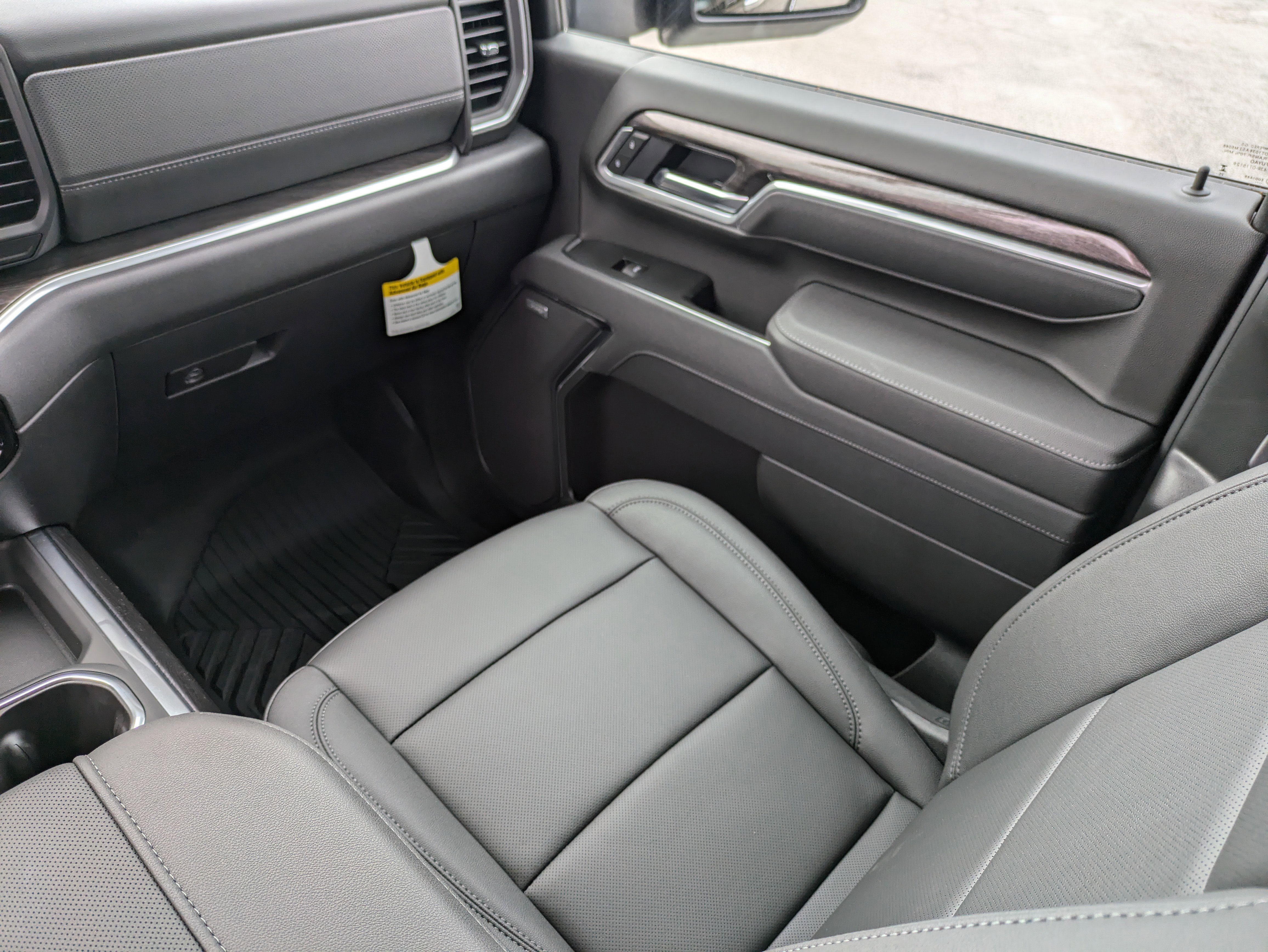 New 2026 Chevrolet Silverado 2500 LTZ w/ LTZ Premium Package image 18