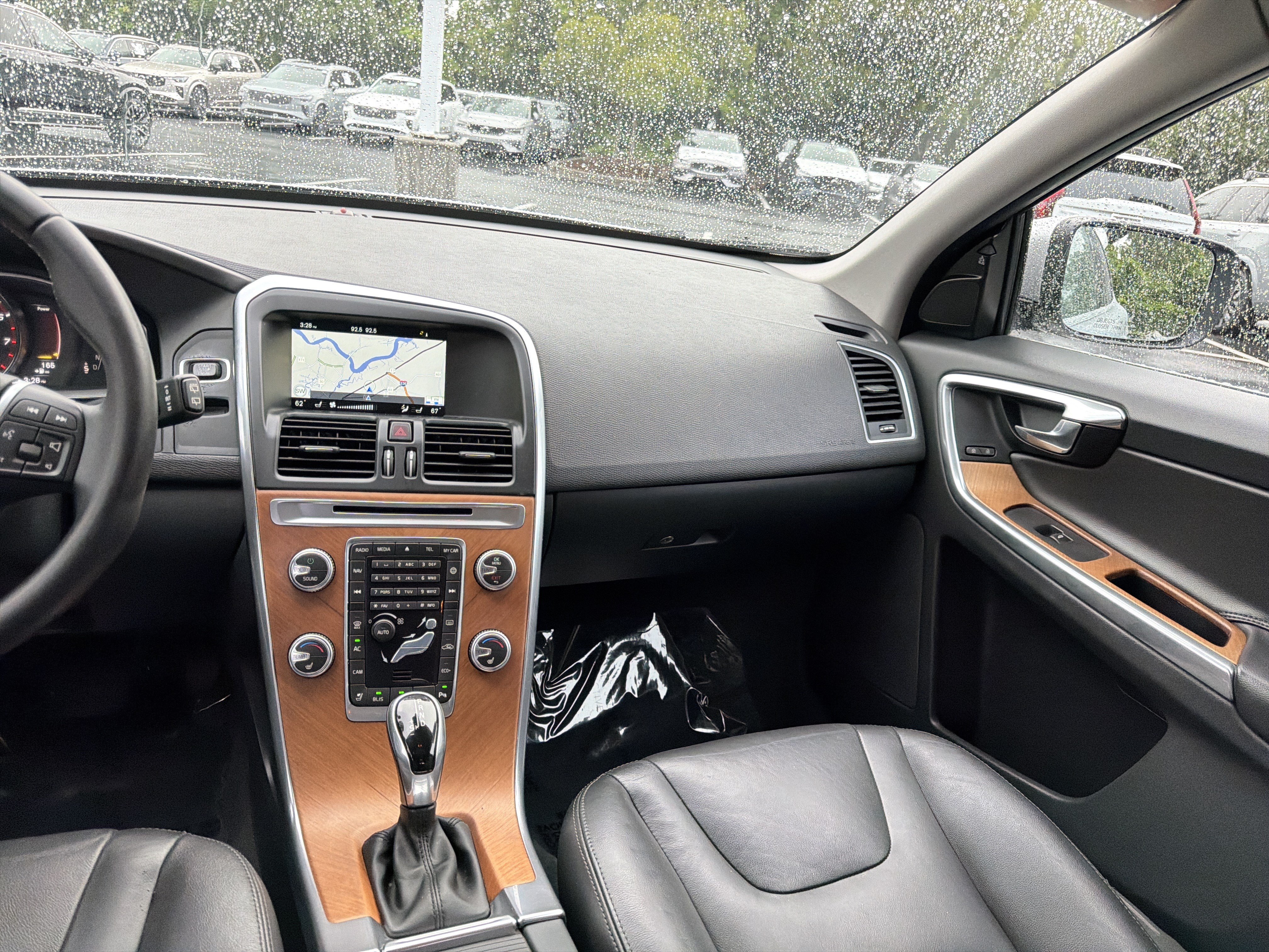 Used 2017 Volvo XC60 T5 Inscription w/ Preferred Option Package FWD image 31