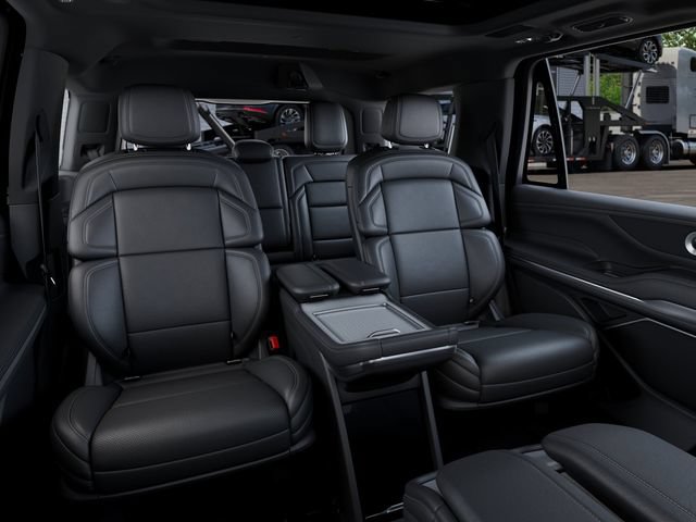 New 2027 Lincoln Navigator Reserve AWD/4WD image 12