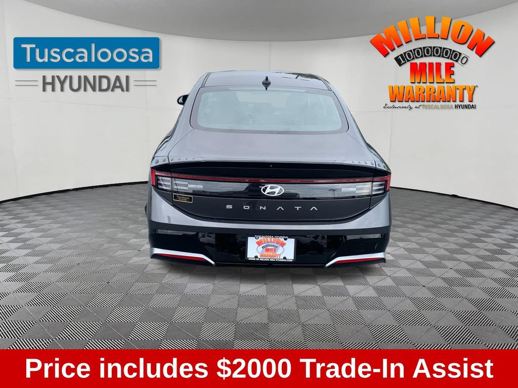 Used 2025 Hyundai Sonata SEL FWD image 7