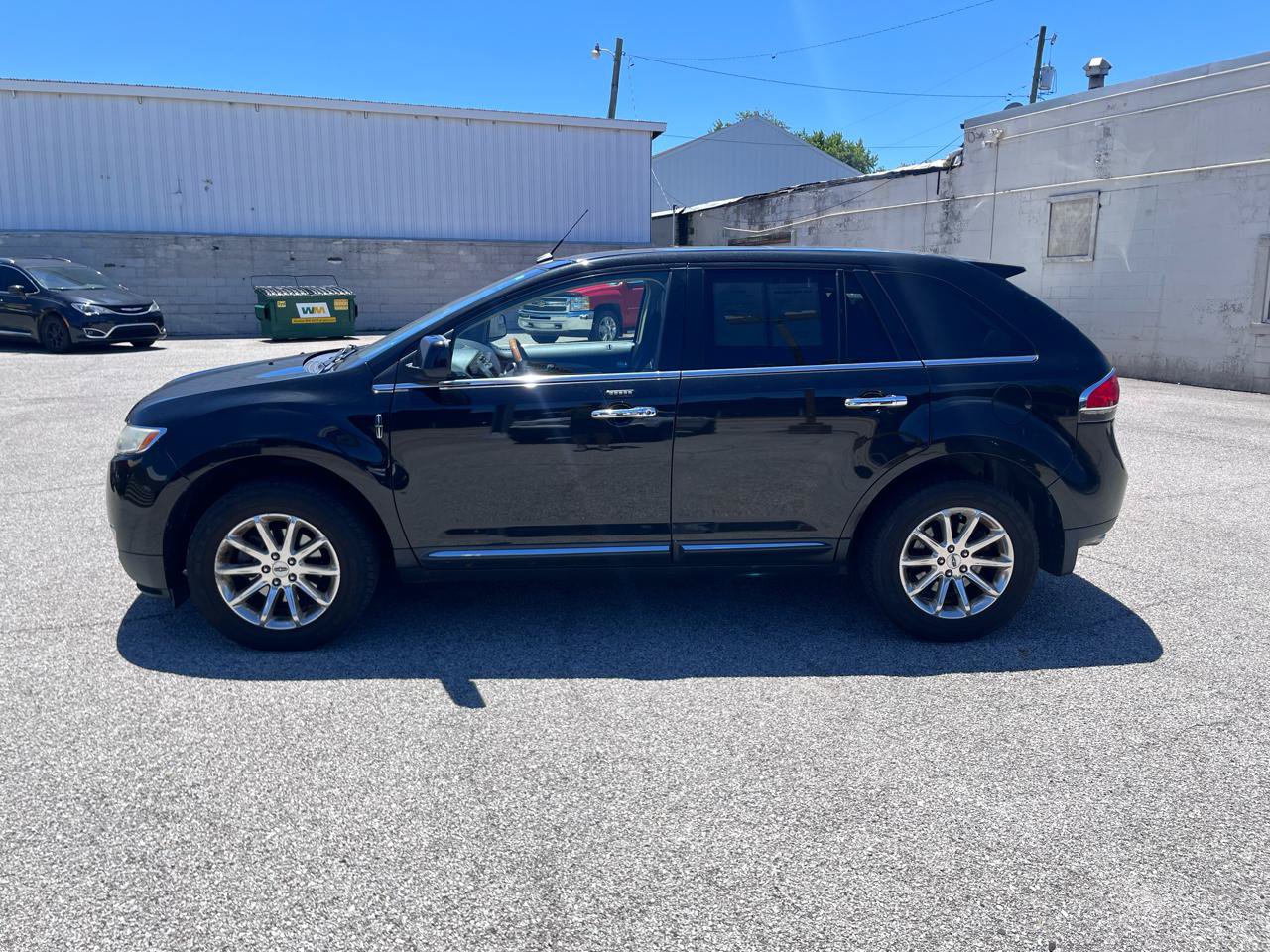 Used 2011 Lincoln MKX 2WD w/ 101A Rapid Spec Order Code image 6