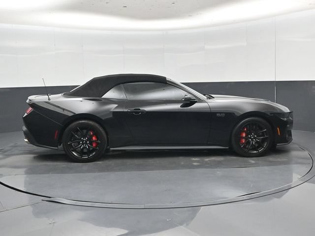 Used 2024 Ford Mustang GT Premium RWD image 2