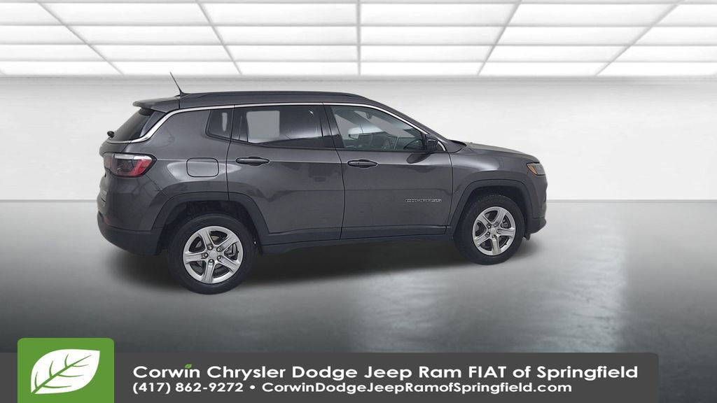 Certified 2024 Jeep Compass Latitude image 16