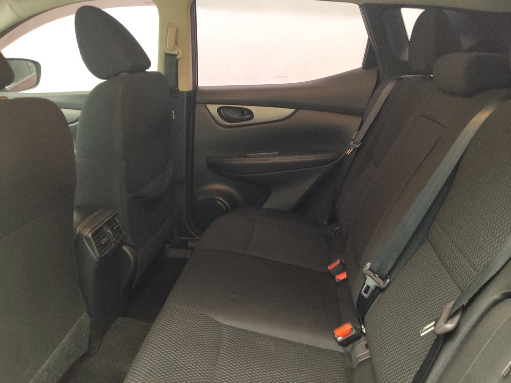 Used 2020 Nissan Rogue Sport S w/ Appearance Package FWD image 18