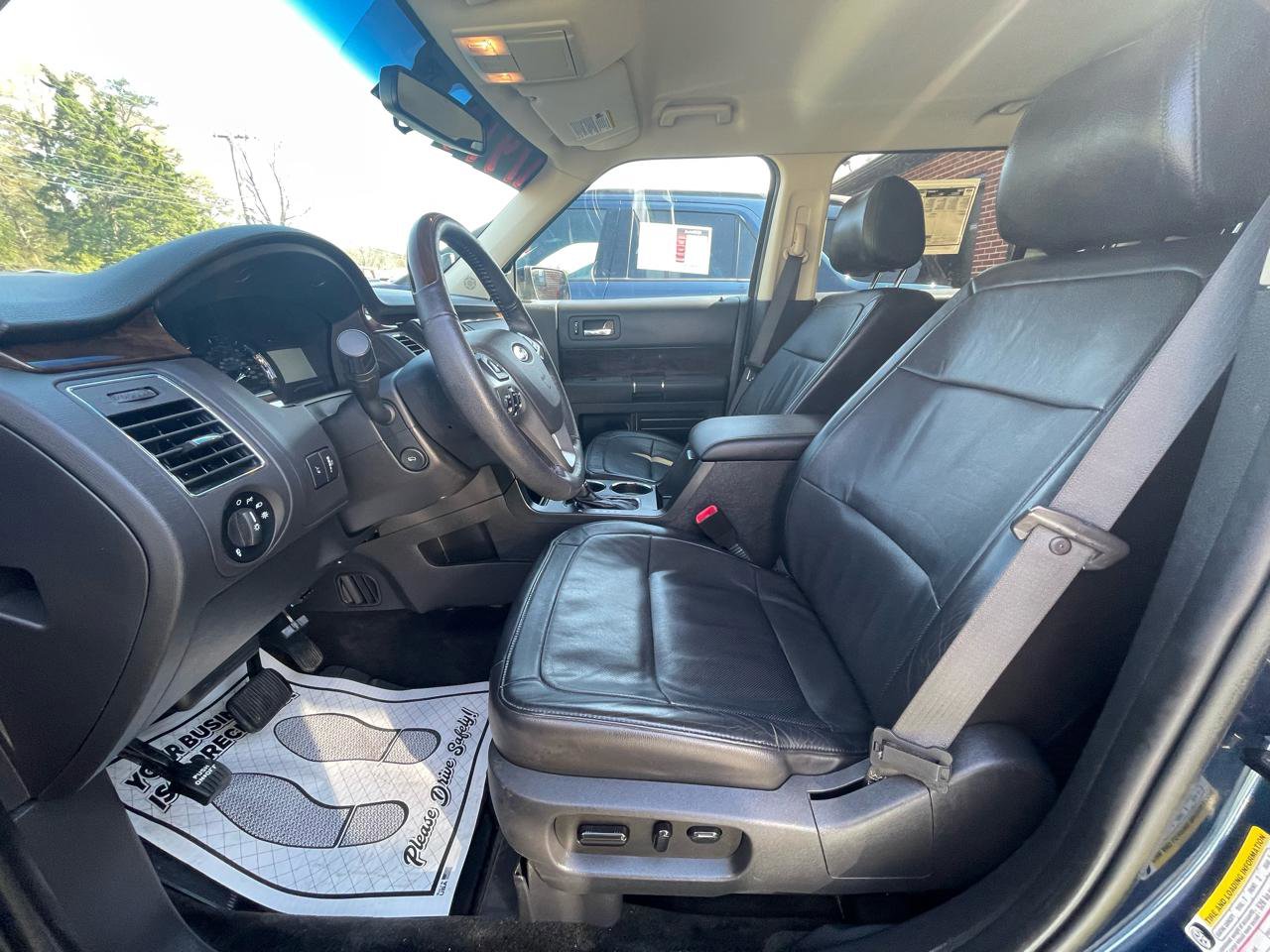 Used 2017 Ford Flex Limited image 18