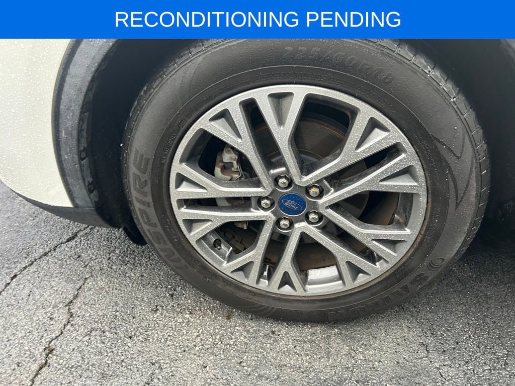 Used 2020 Ford Escape SEL image 6