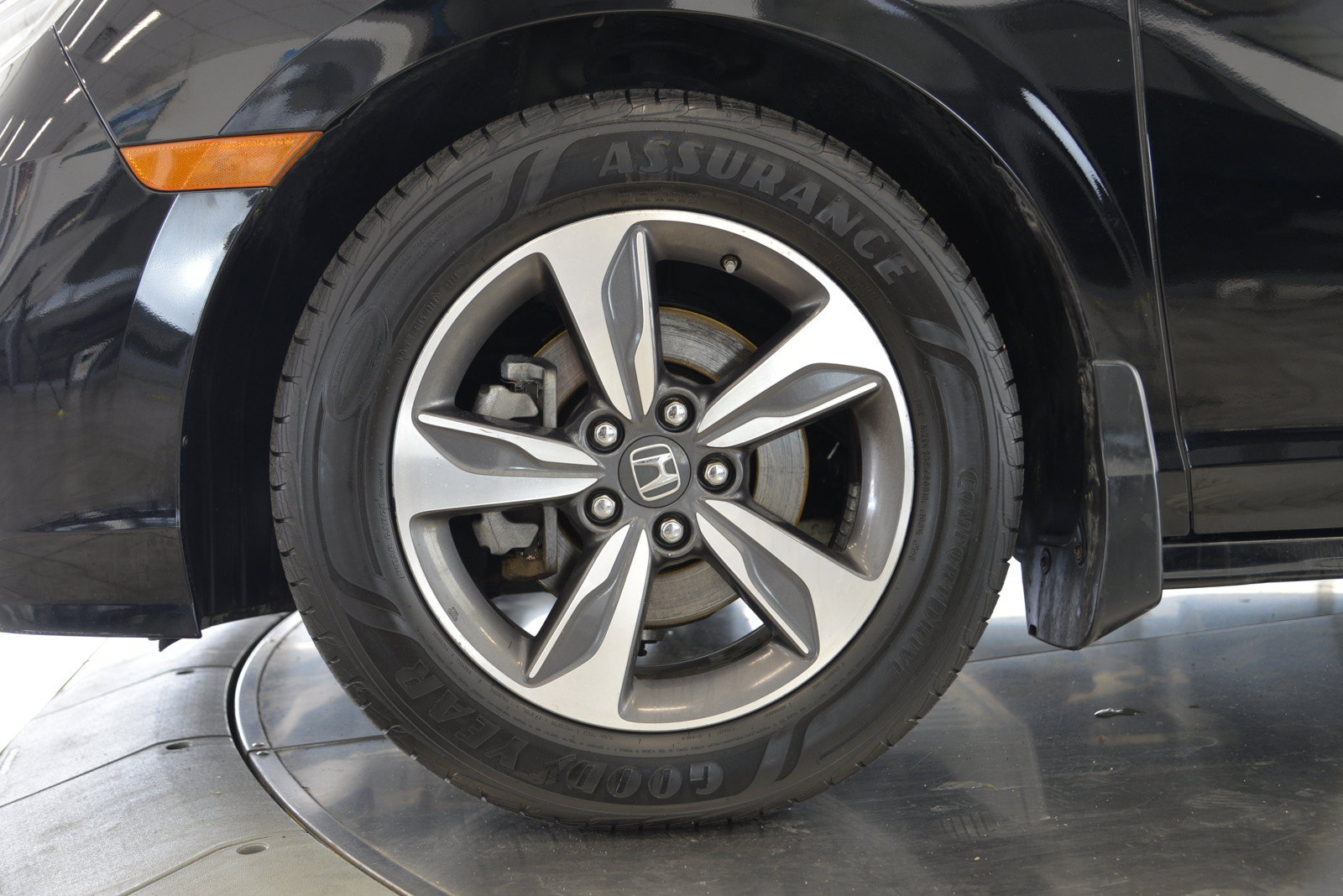Used 2018 Honda Odyssey Touring image 35